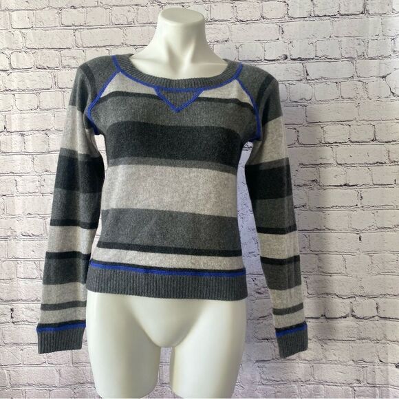 Aqua Cashmere striped Crewneck Sweater blue gray size small - Picture 1 of 7